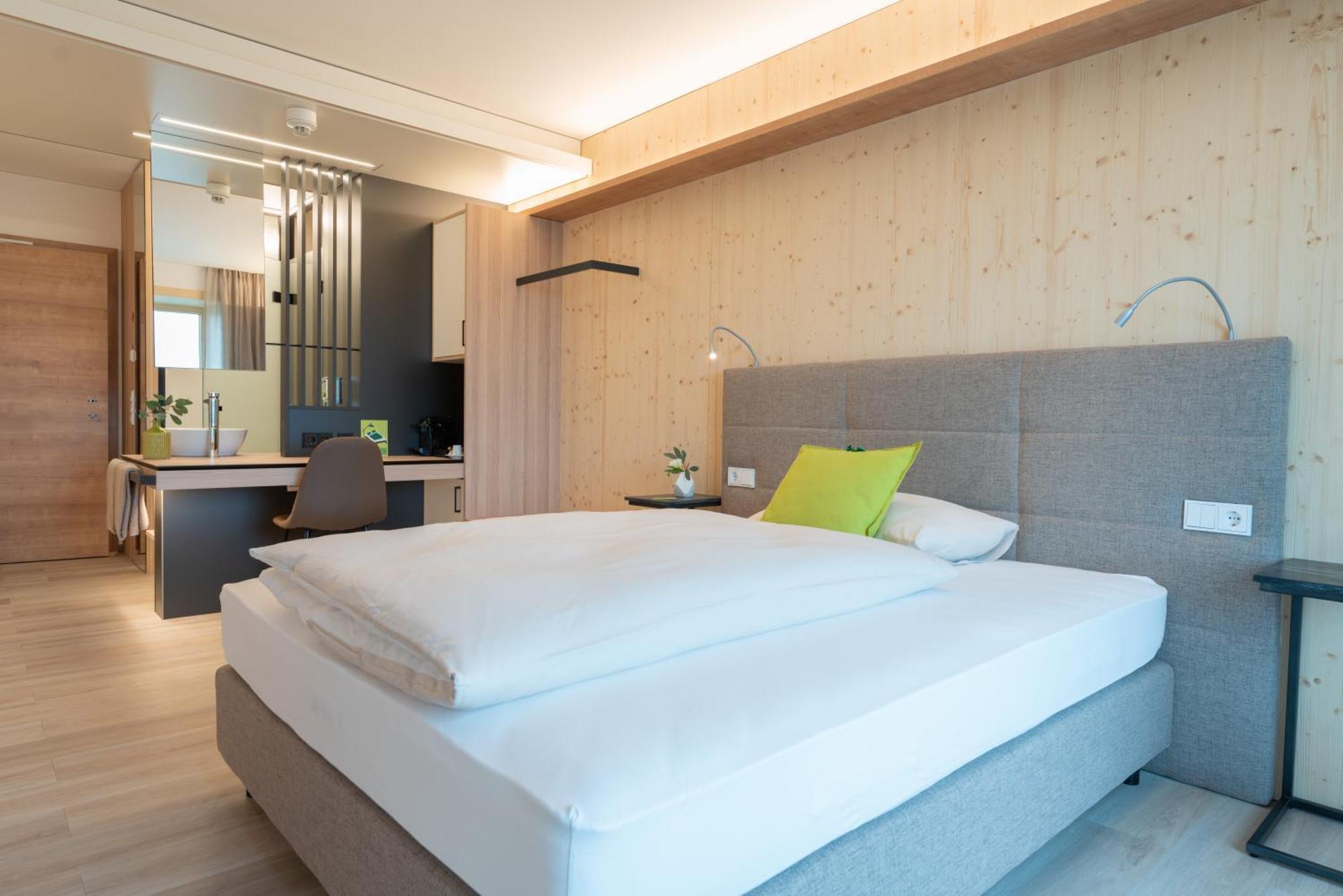 Eee Hotel Eberstalzell מראה חיצוני תמונה