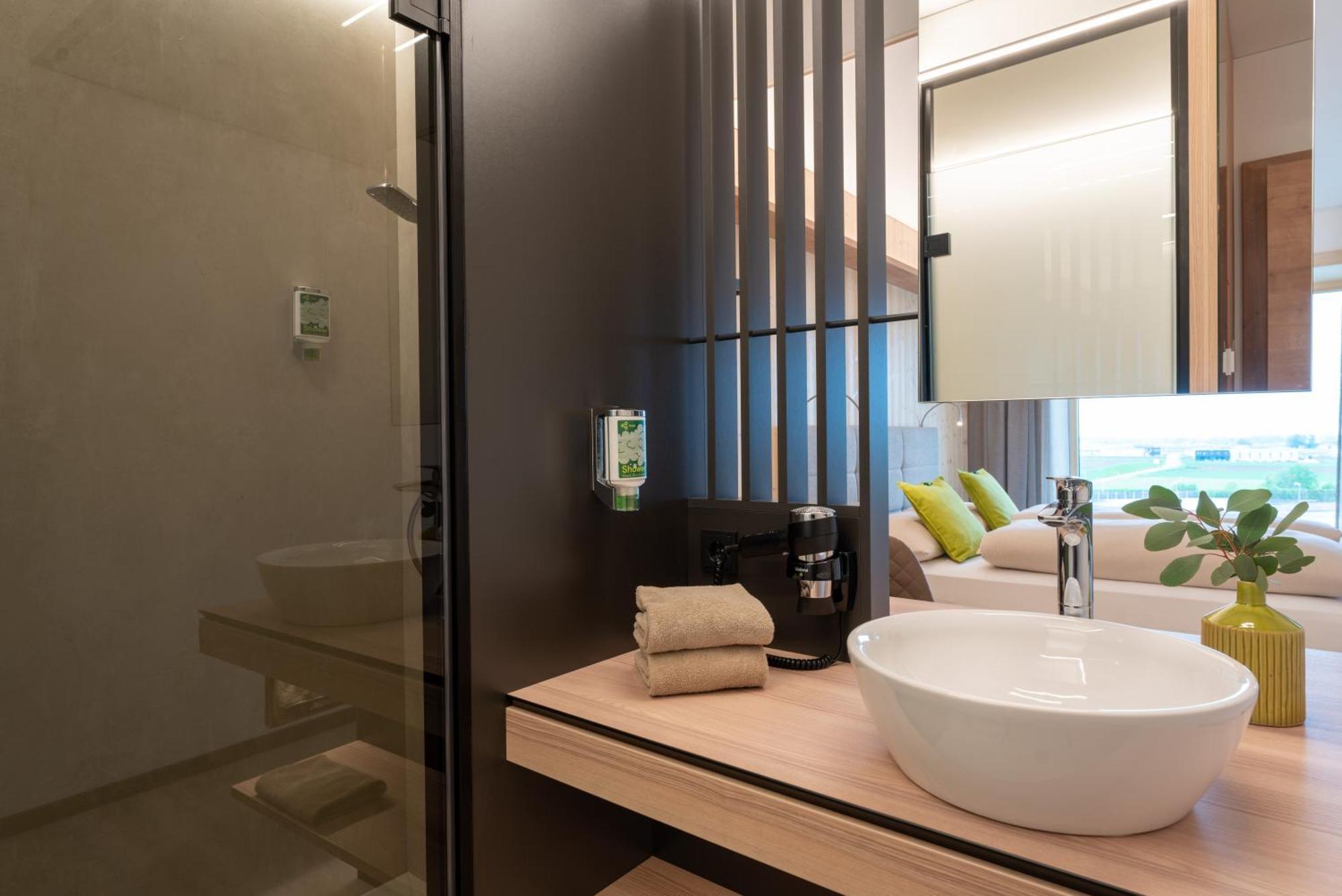 Eee Hotel Eberstalzell מראה חיצוני תמונה