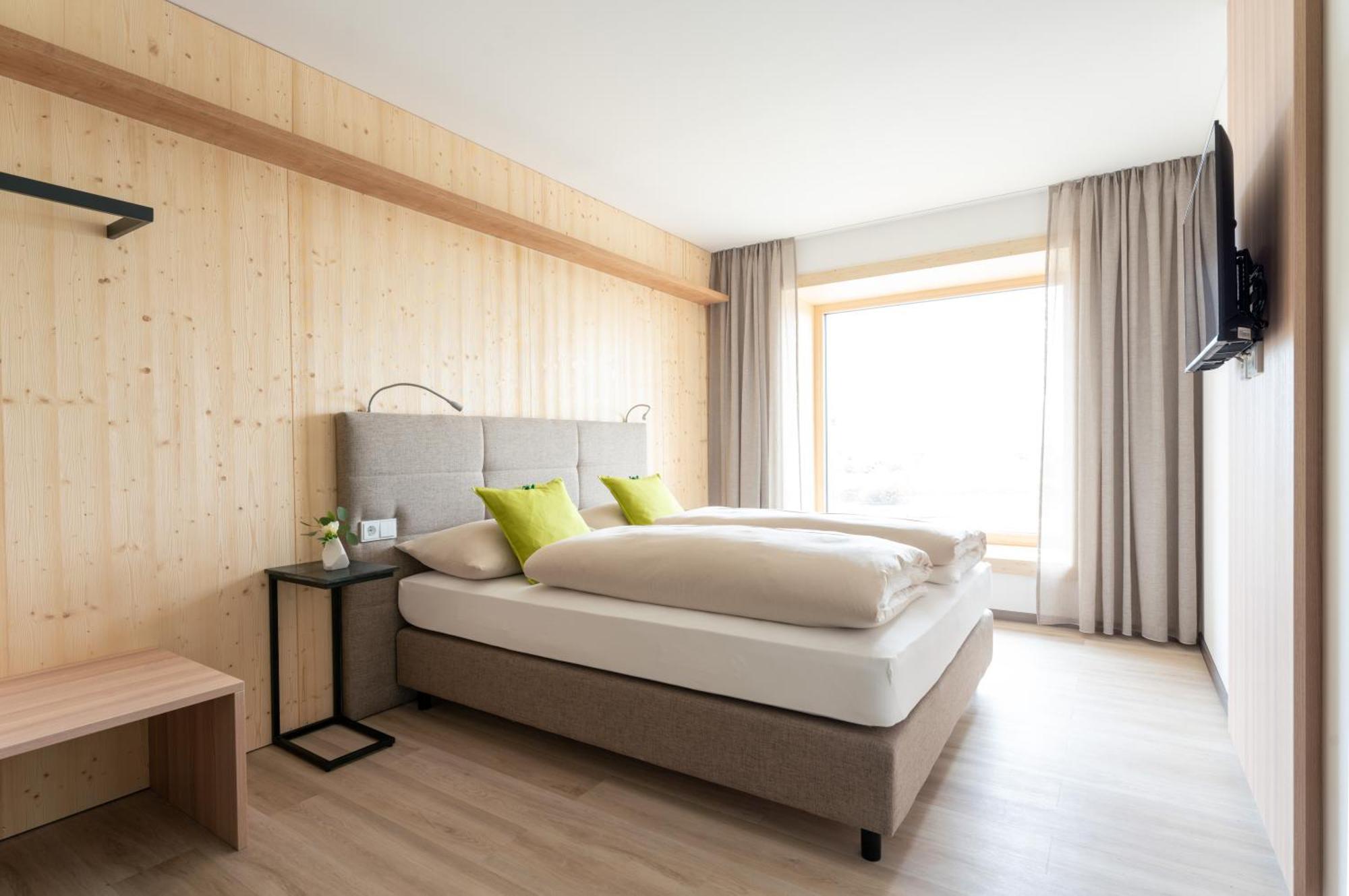 Eee Hotel Eberstalzell מראה חיצוני תמונה