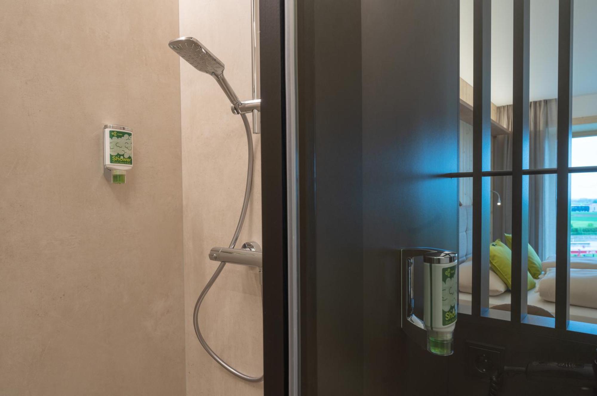 Eee Hotel Eberstalzell מראה חיצוני תמונה