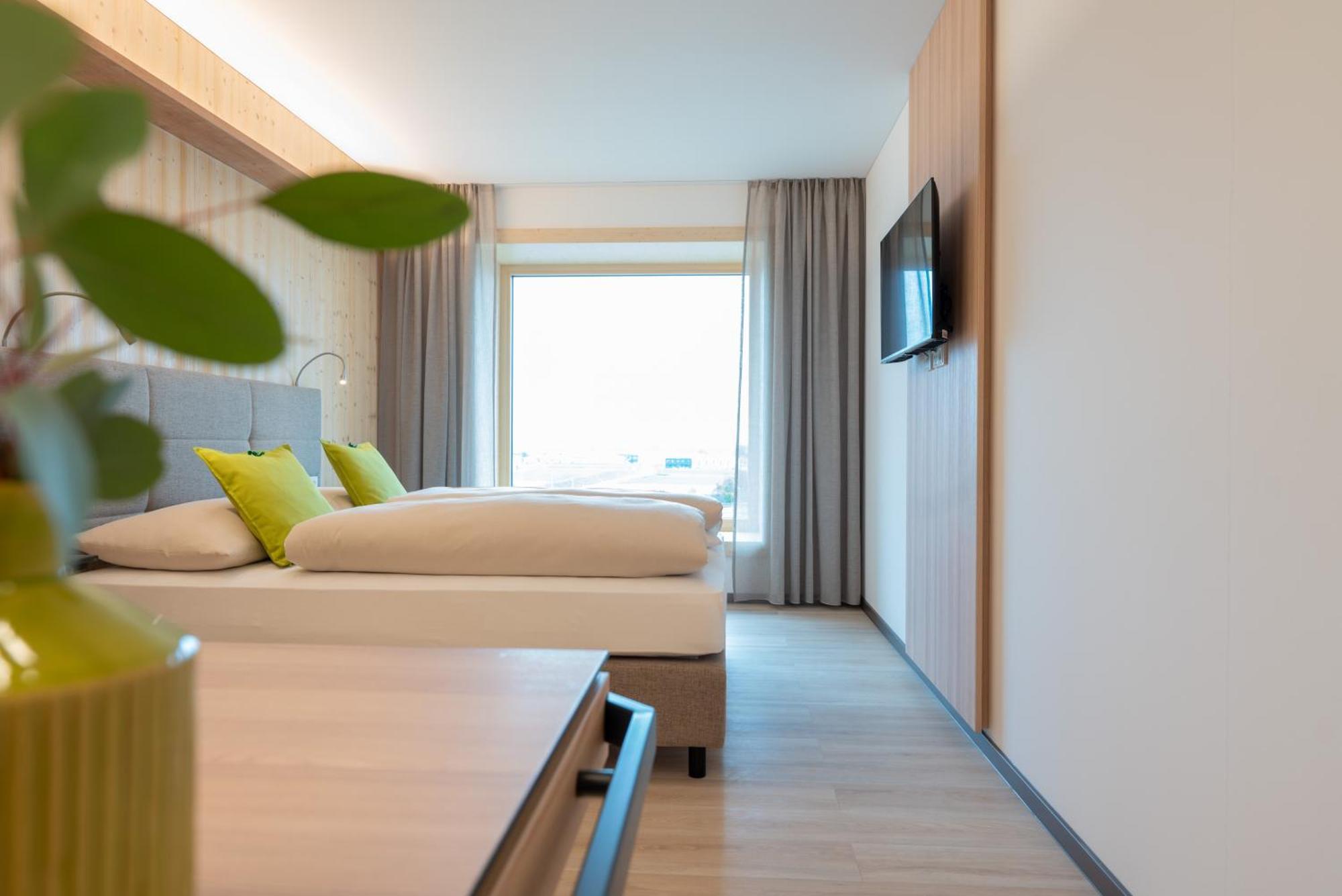 Eee Hotel Eberstalzell מראה חיצוני תמונה